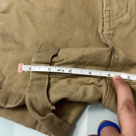 Hollister Khaki Shorts - Picture 6 of 6